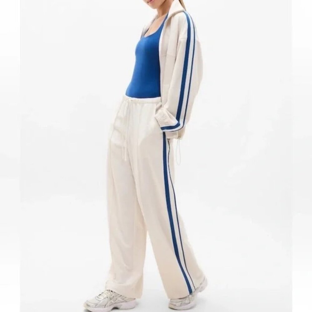 Athleta MVP Side Stripe Pant Track Style Maritime Bone Adjustable Bottom